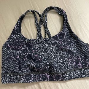 Lululemon Energy Bra, Size 6